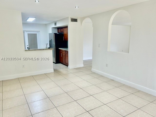 TAMIAMI LAKES SEC 6 - Residential