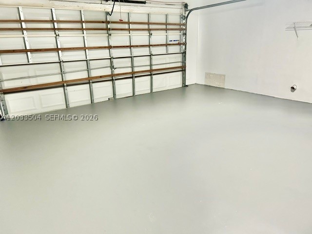 TAMIAMI LAKES SEC 6 - Residential
