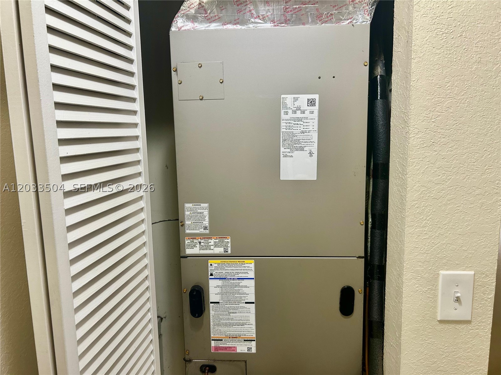 TAMIAMI LAKES SEC 6 - Residential