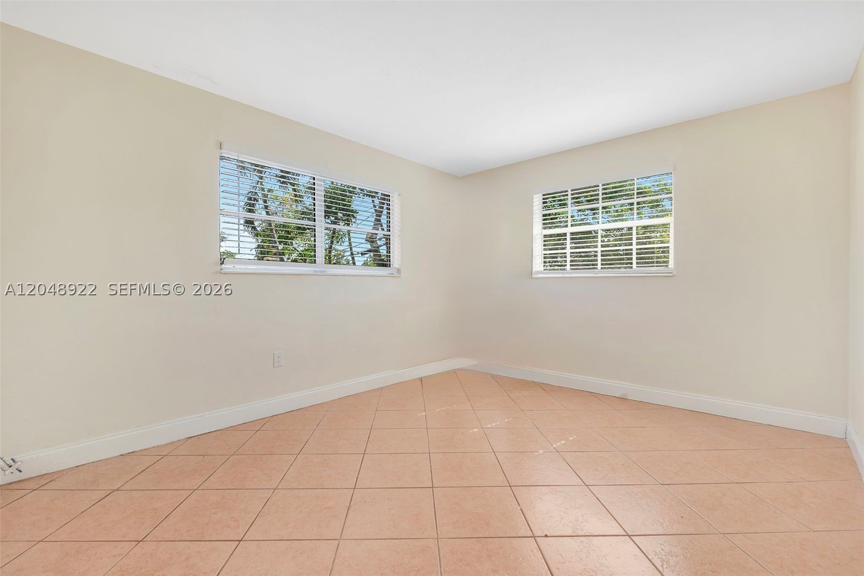SUNRISE GOLF VILLAGE SEC - Residential Income