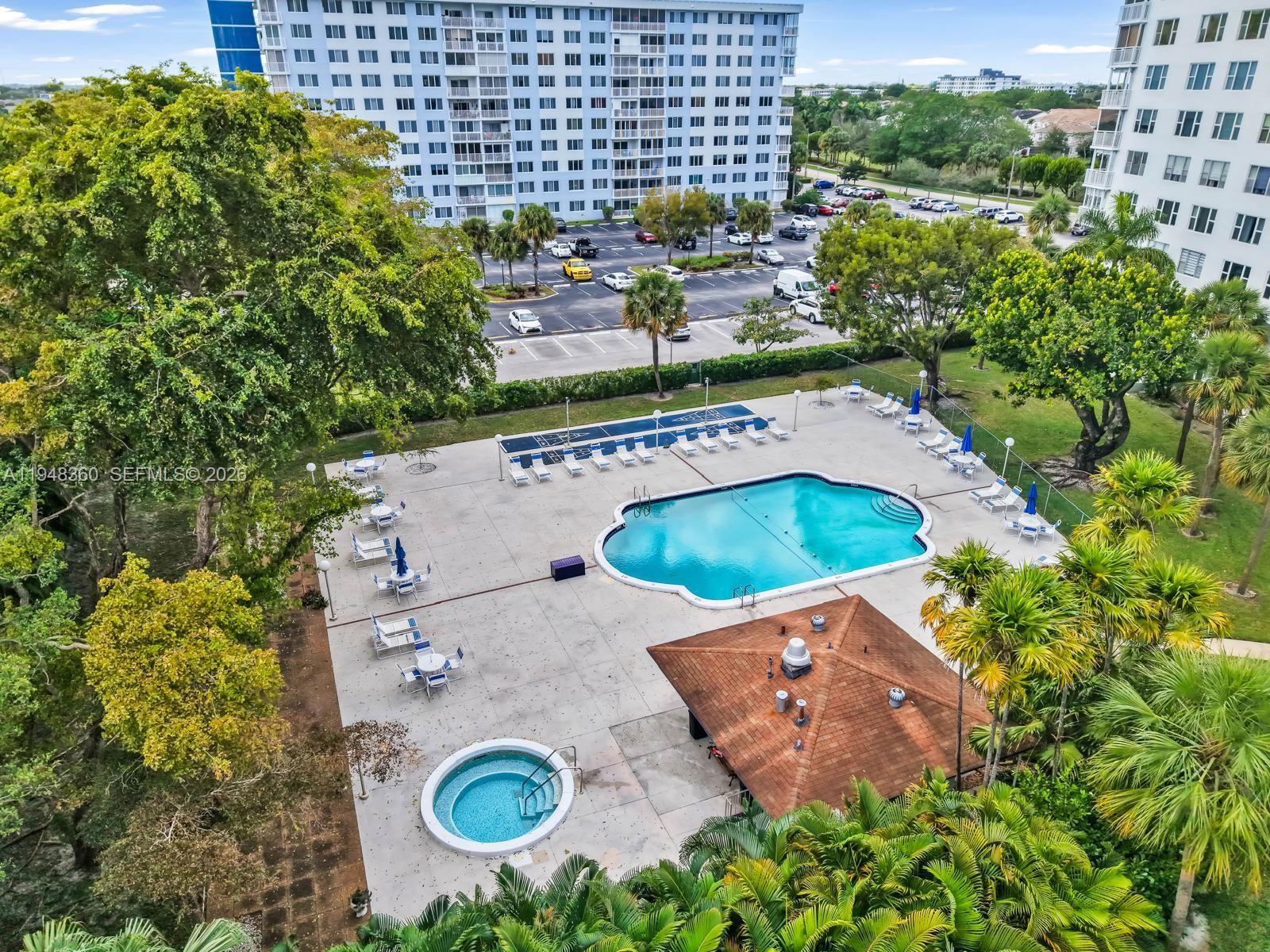 HILLCREST EAST NO 25 COND - Residential