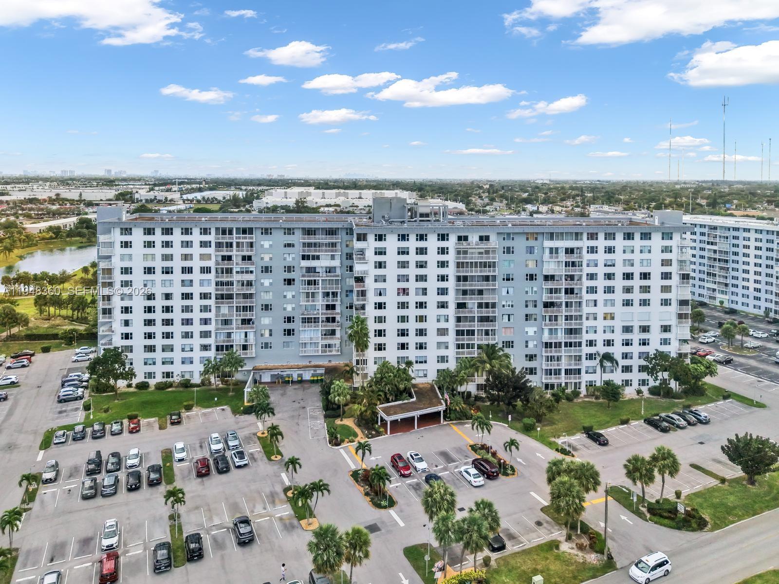HILLCREST EAST NO 25 COND - Residential