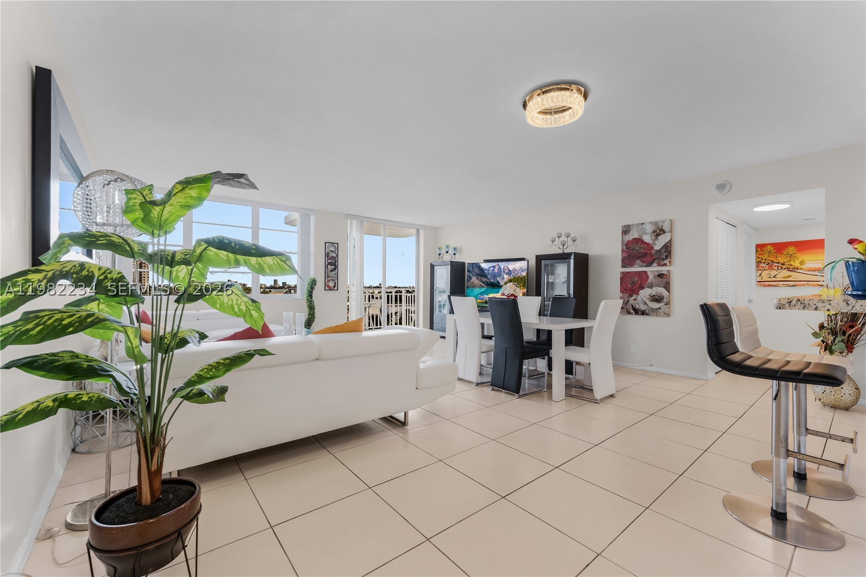 BAYVIEW TOWERS CONDO SOUT - Residential
