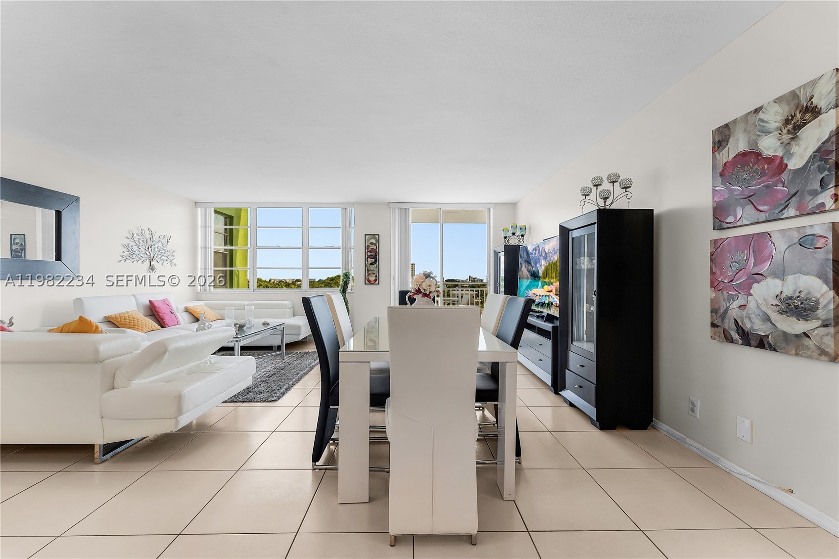 BAYVIEW TOWERS CONDO SOUT - Residential