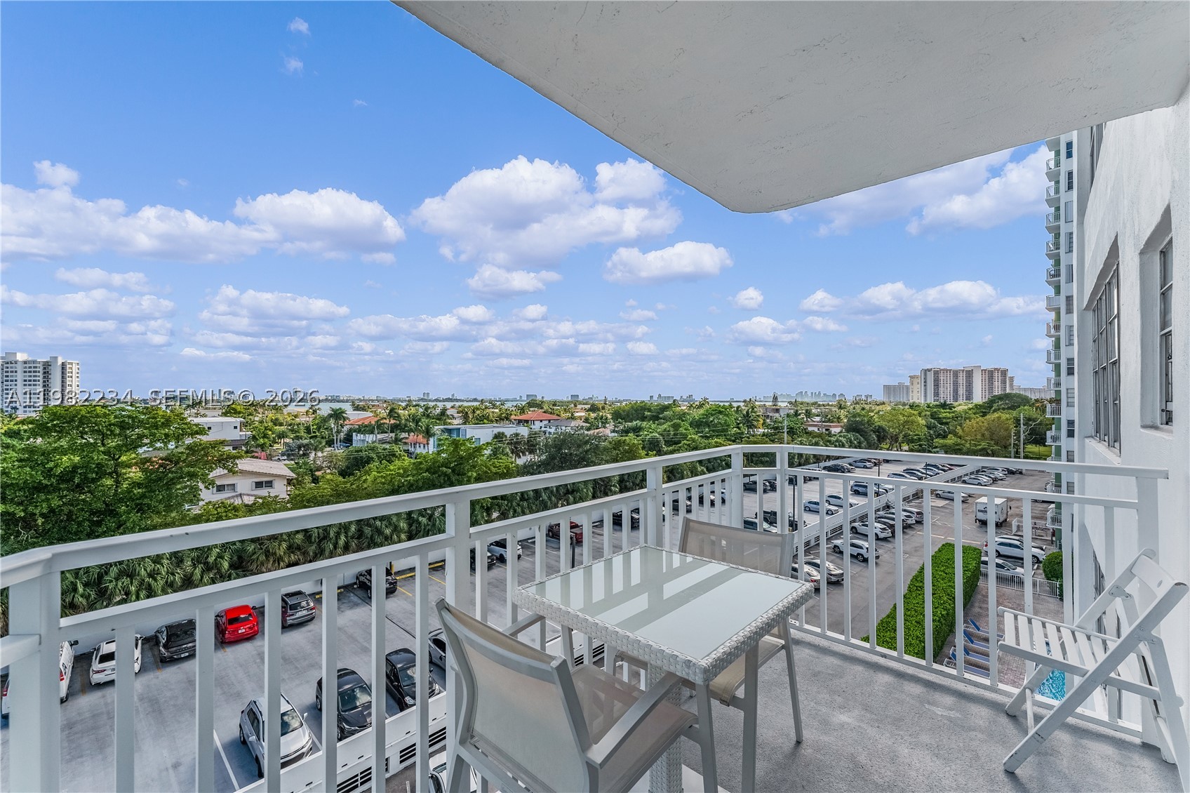 BAYVIEW TOWERS CONDO SOUT - Residential
