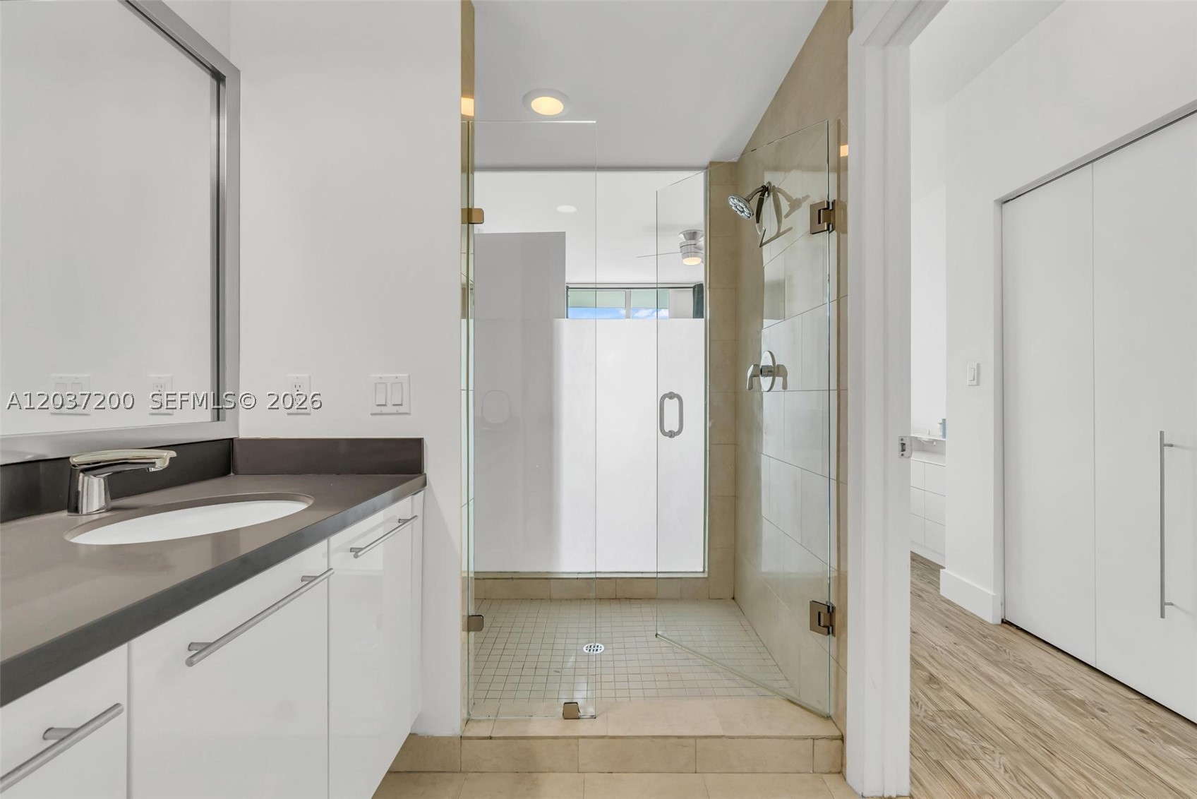 IVY CONDO - Residential Lease