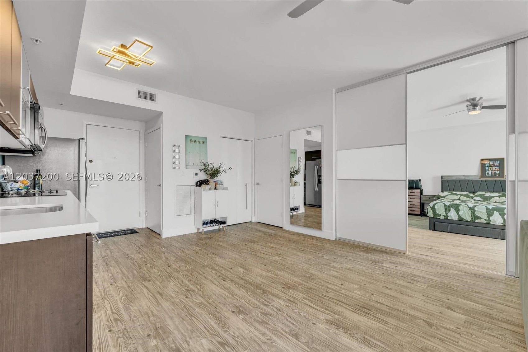 IVY CONDO - Residential Lease