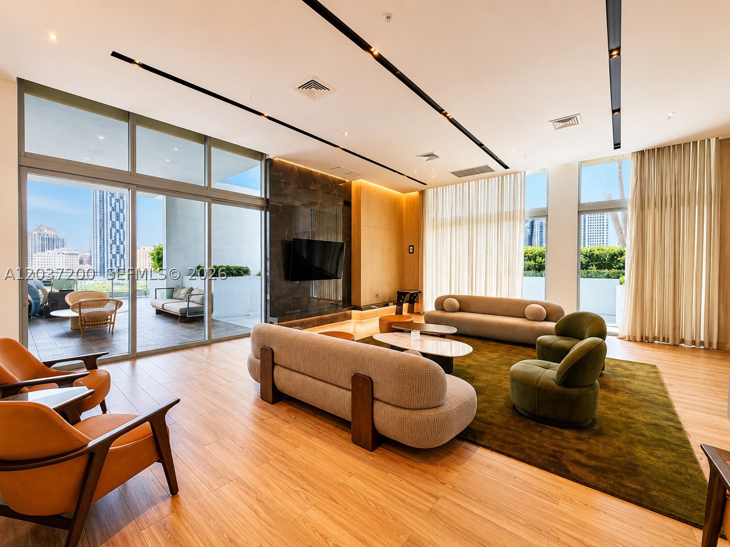IVY CONDO - Residential Lease