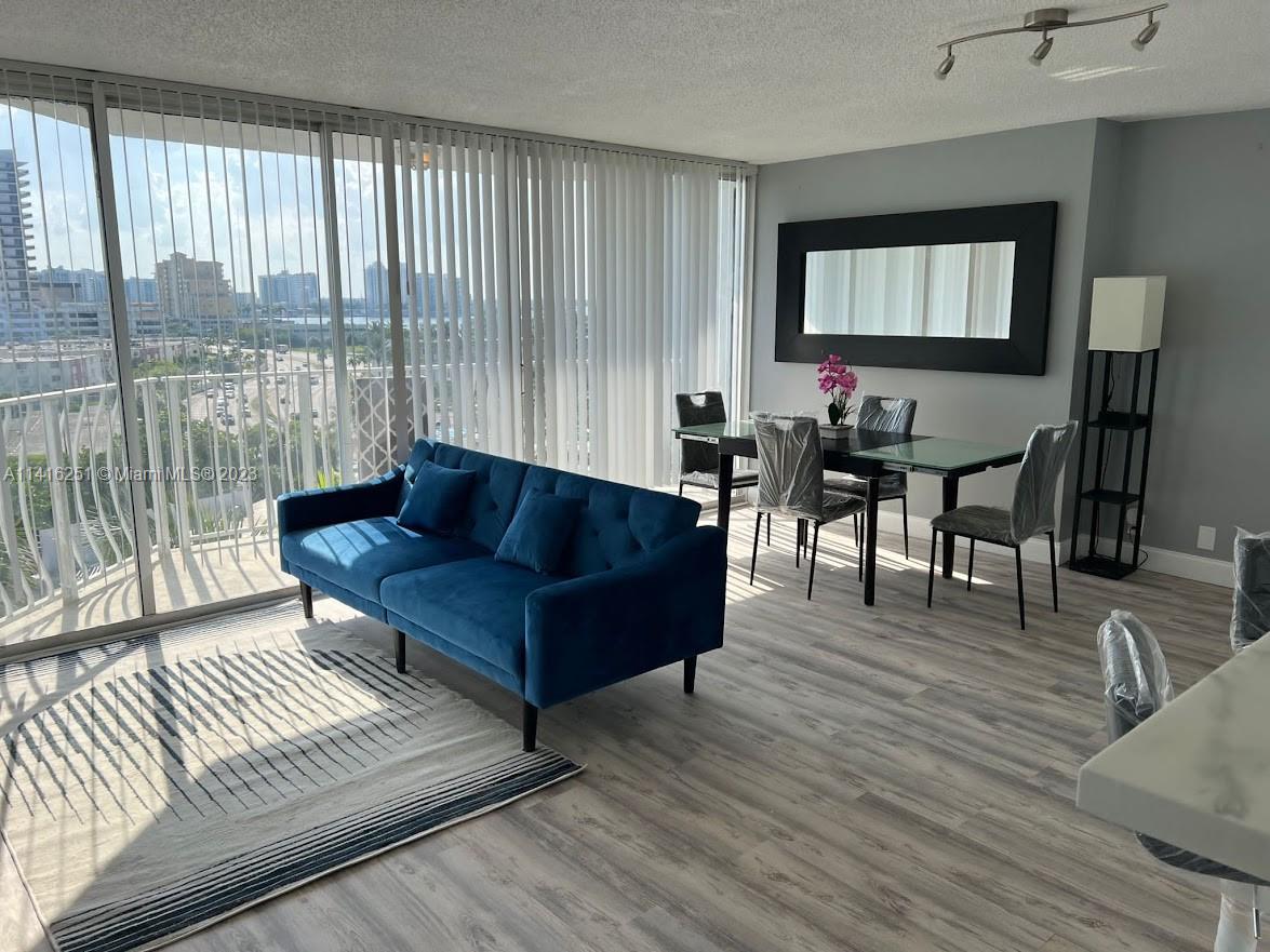 THE GRANDVIEW PALACE COND - Residential Lease