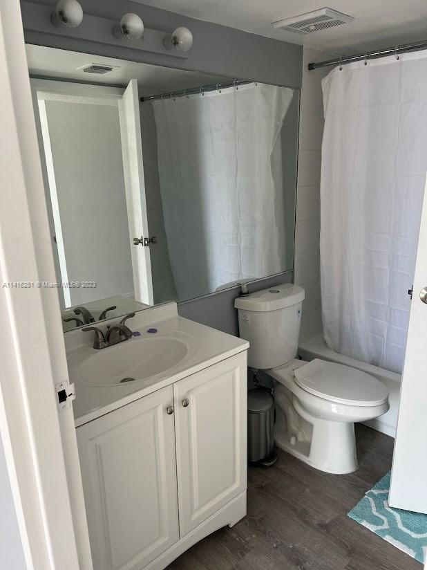 THE GRANDVIEW PALACE COND - Residential Lease