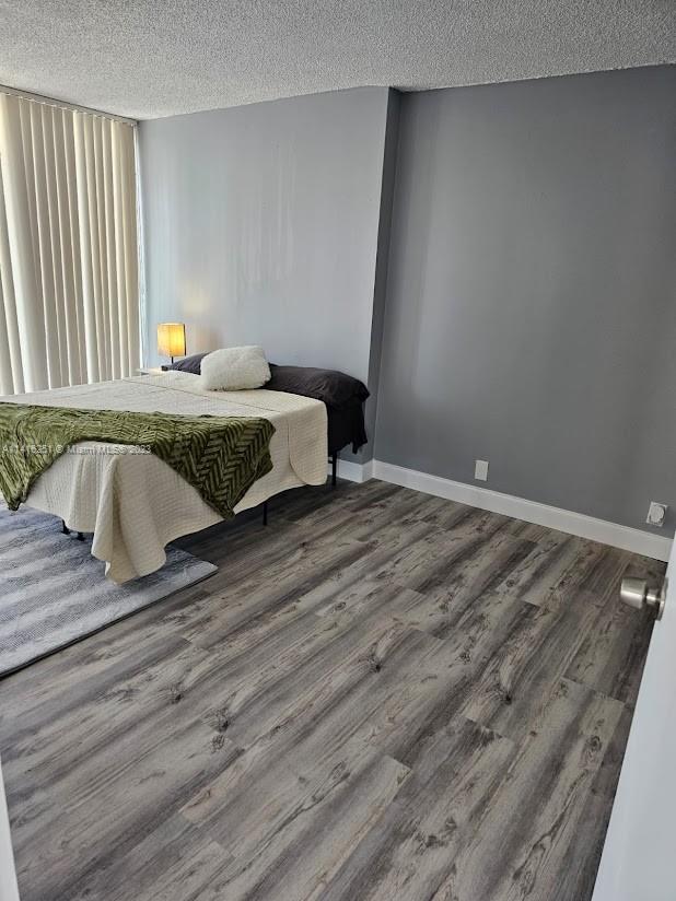 THE GRANDVIEW PALACE COND - Residential Lease