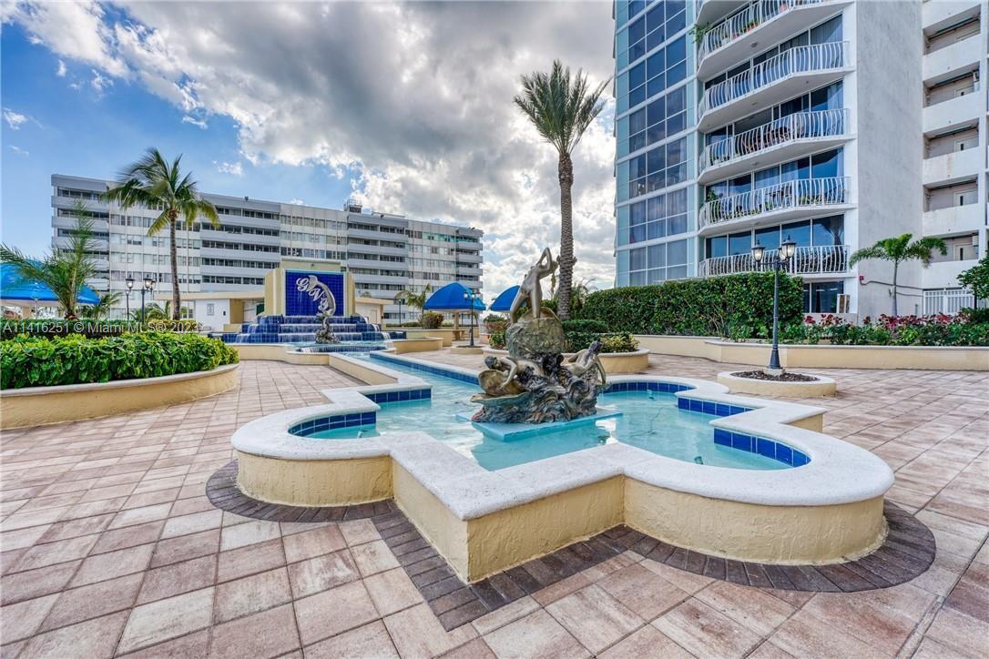 THE GRANDVIEW PALACE COND - Residential Lease