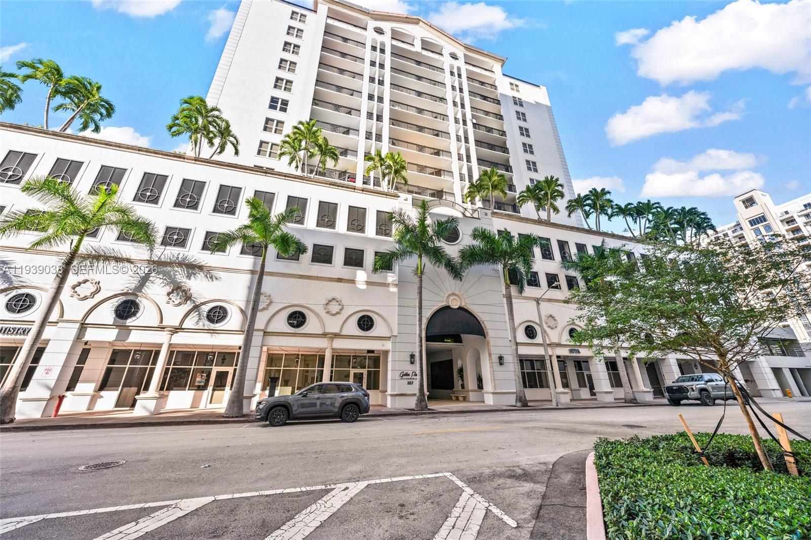 GABLES PARK TOWER - Residential