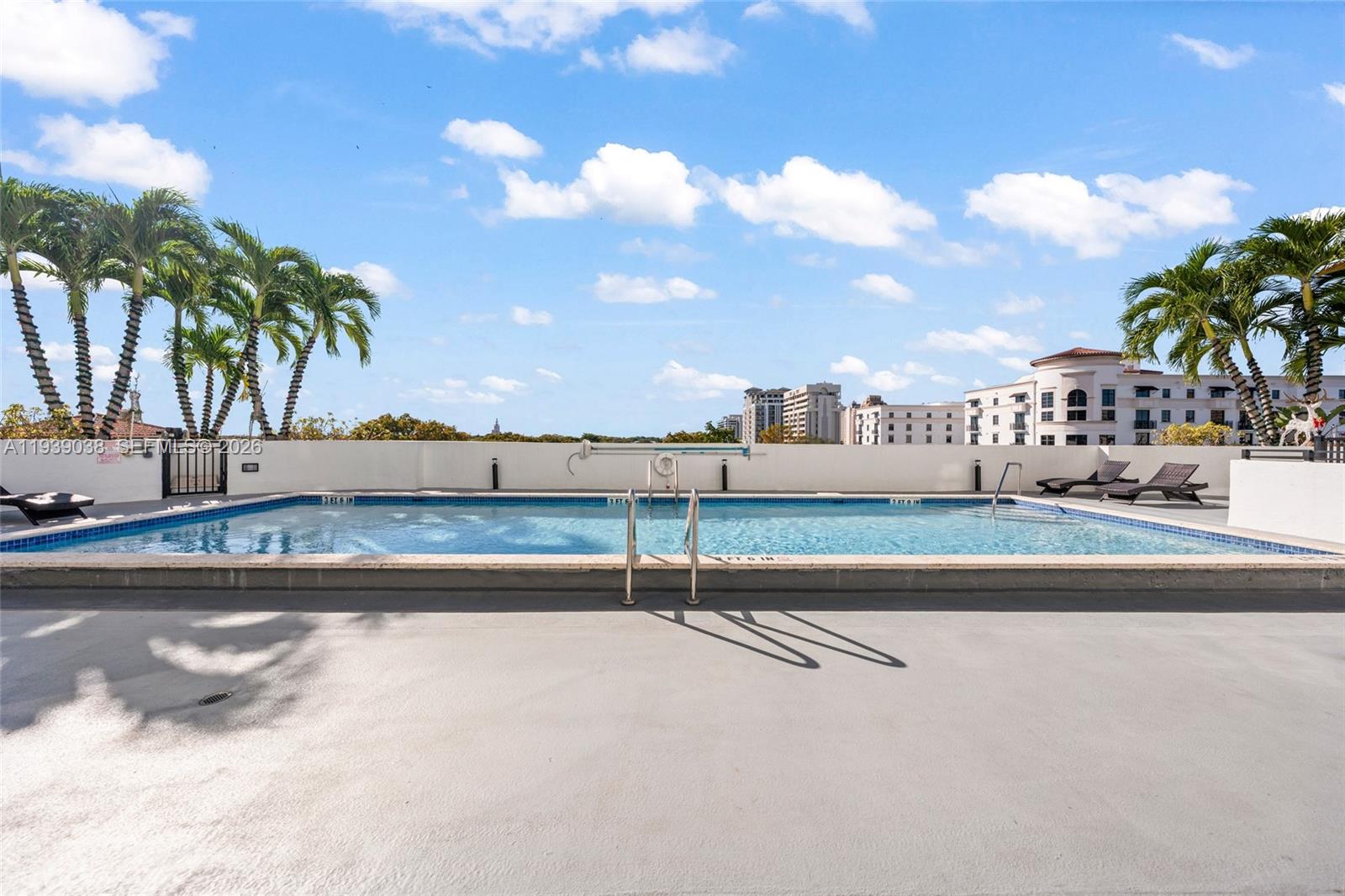 GABLES PARK TOWER - Residential