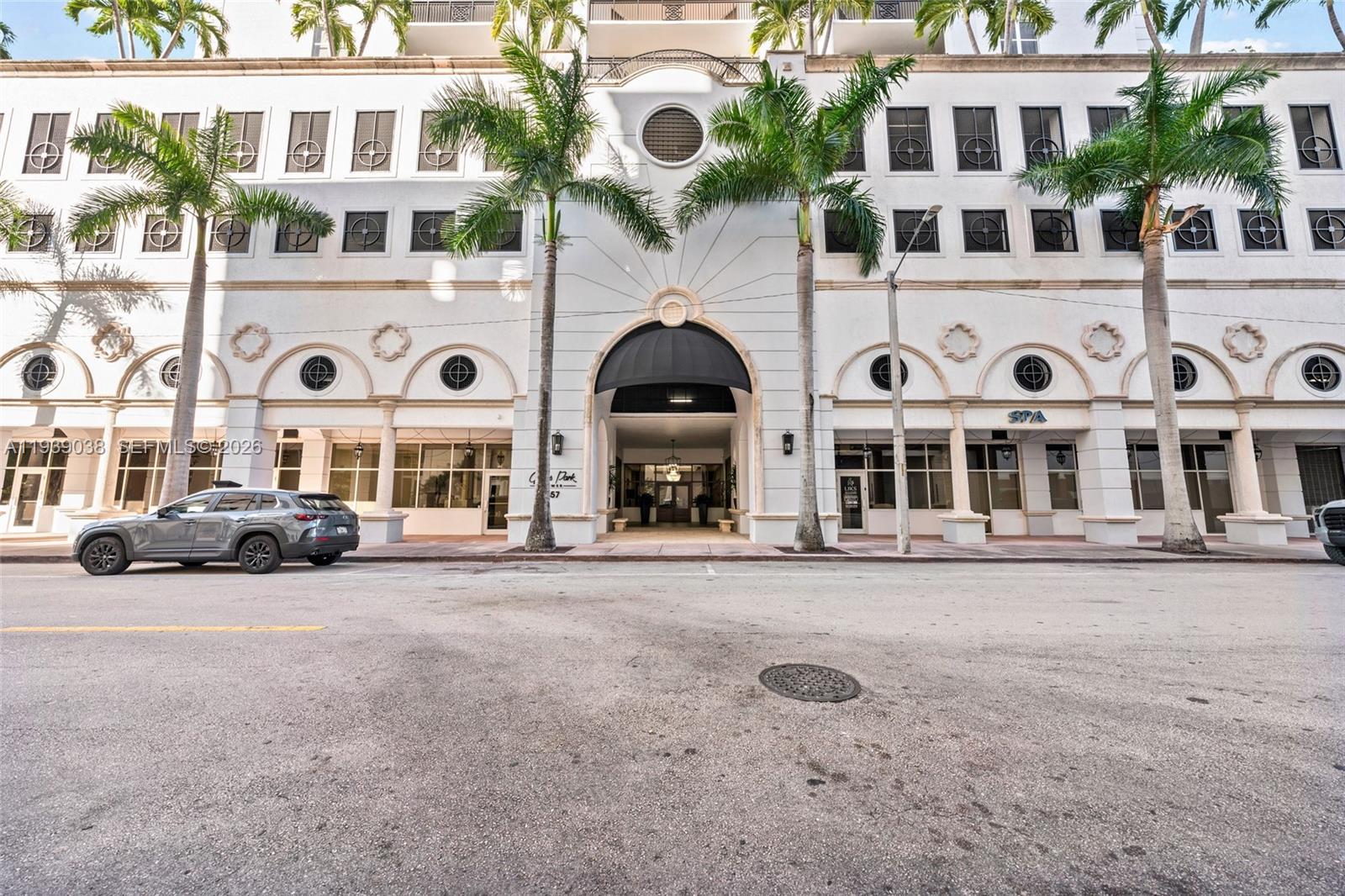 GABLES PARK TOWER - Residential