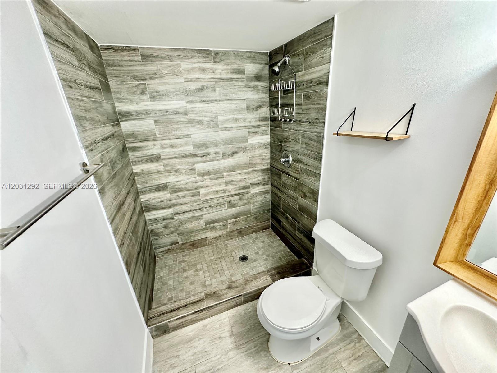 POINT SOUTH CONDO - Residential Lease