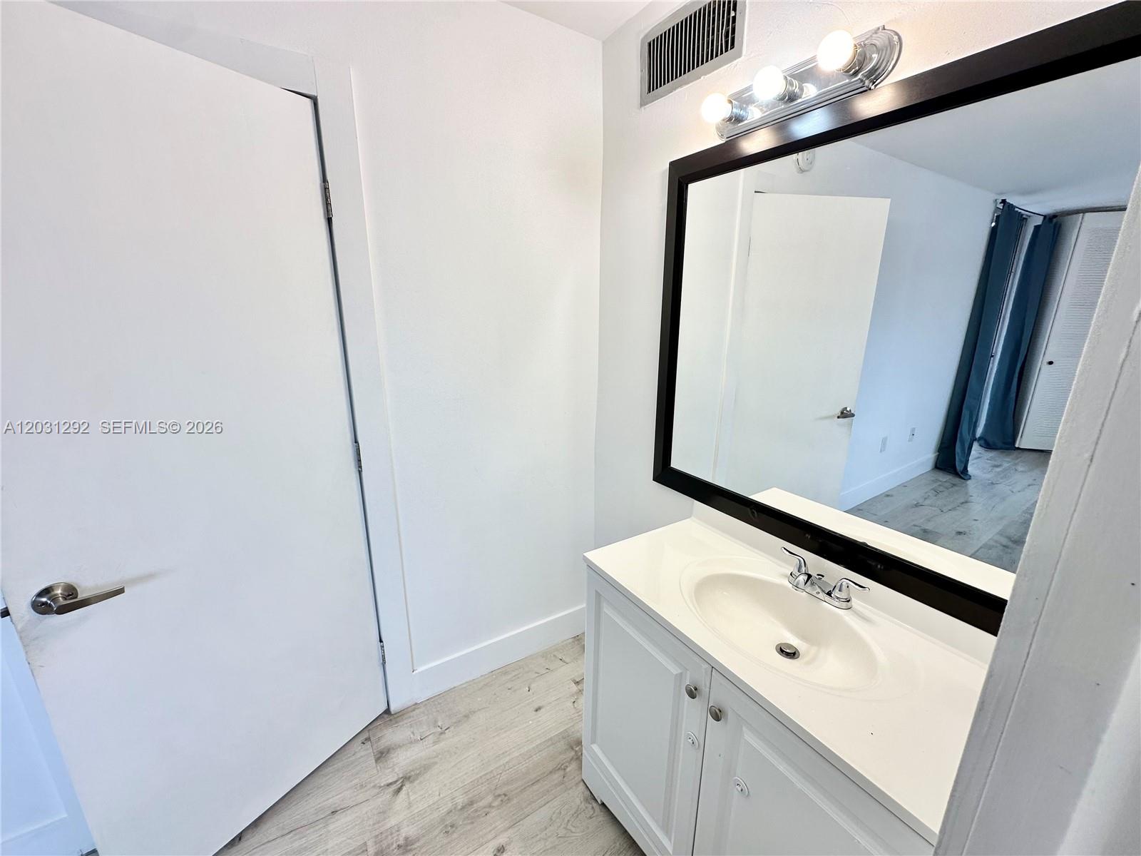 POINT SOUTH CONDO - Residential Lease