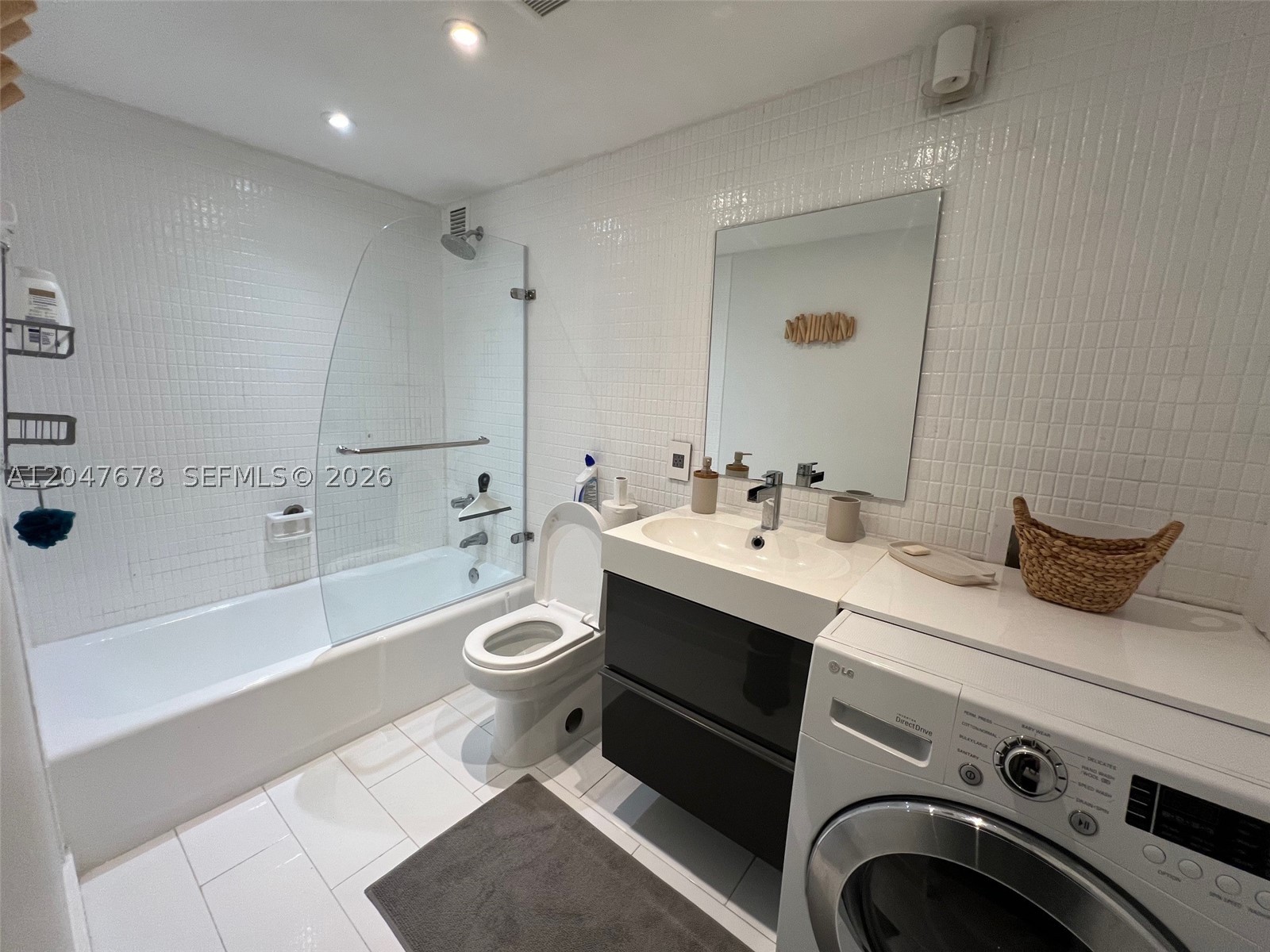 OCEAN POINT CONDO - Residential Lease