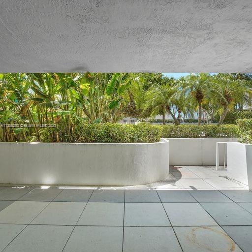 VENETIA CONDO - Residential