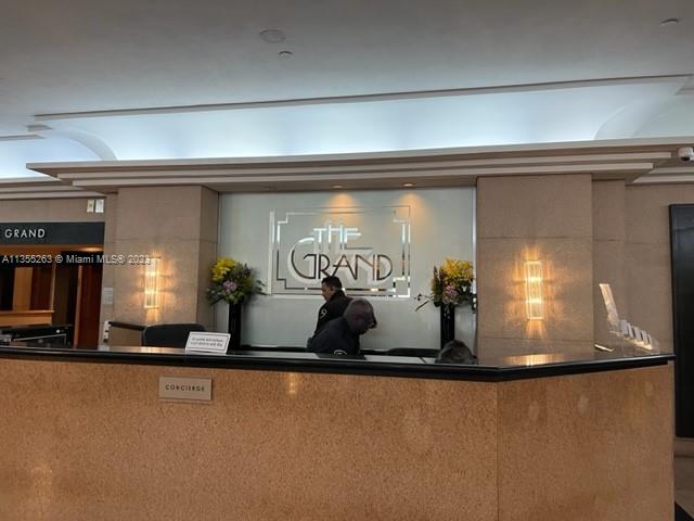 VENETIA CONDO - Residential