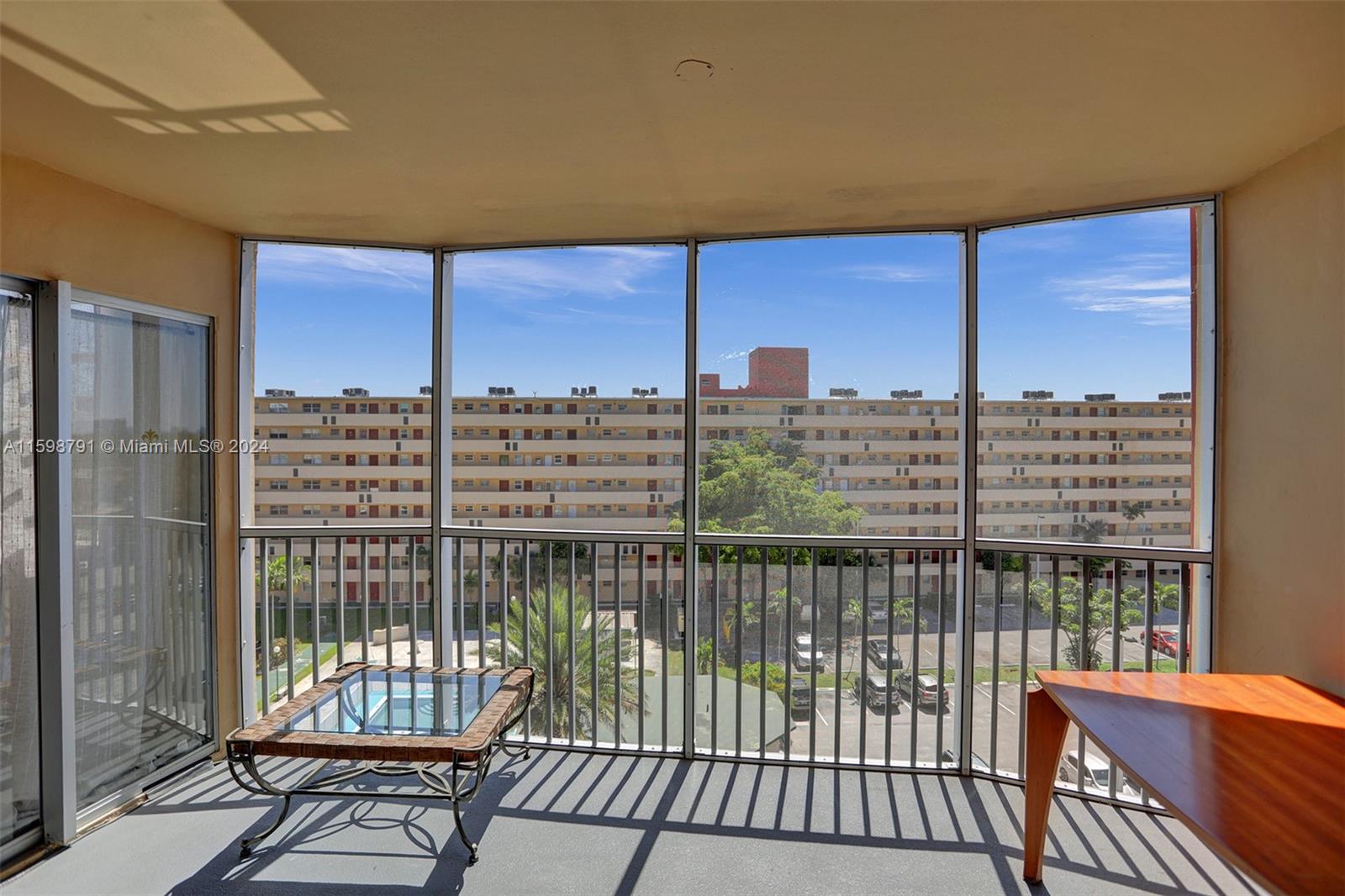 JADE WINDS GROUP - - Residential