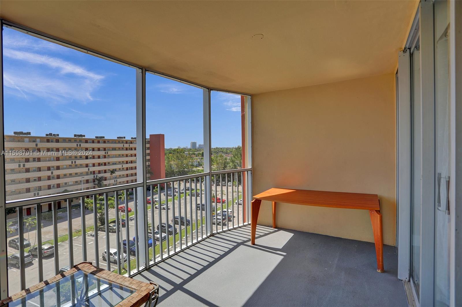 JADE WINDS GROUP - - Residential