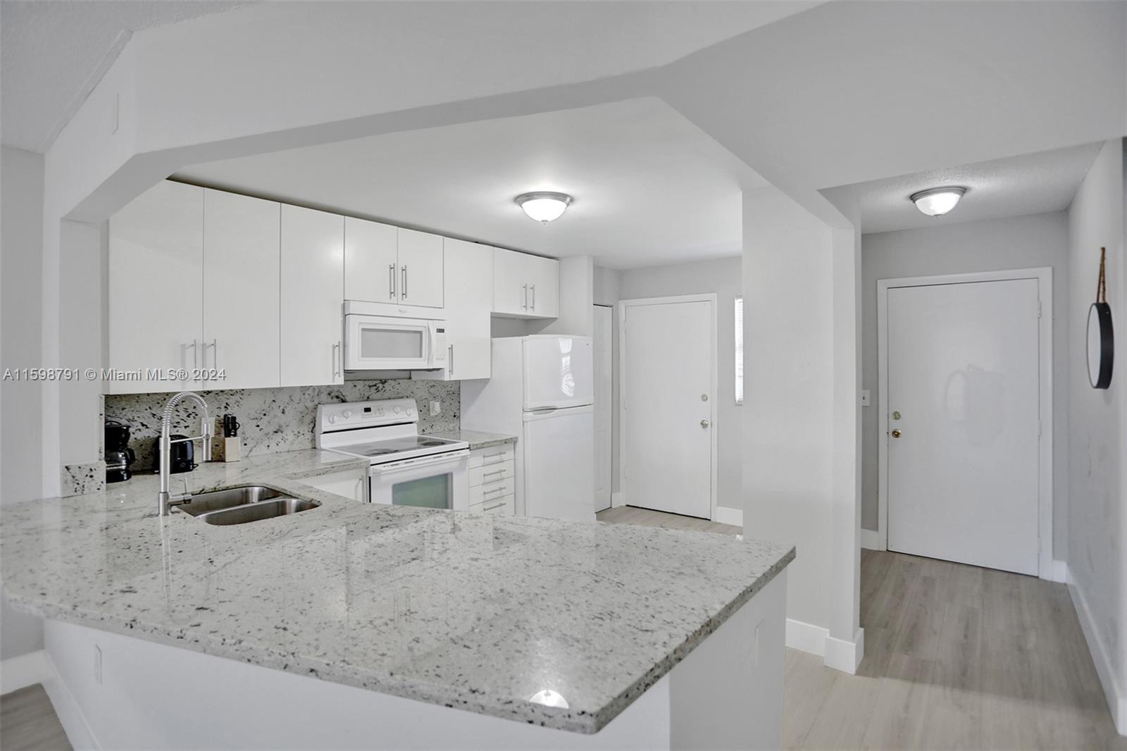JADE WINDS GROUP - - Residential