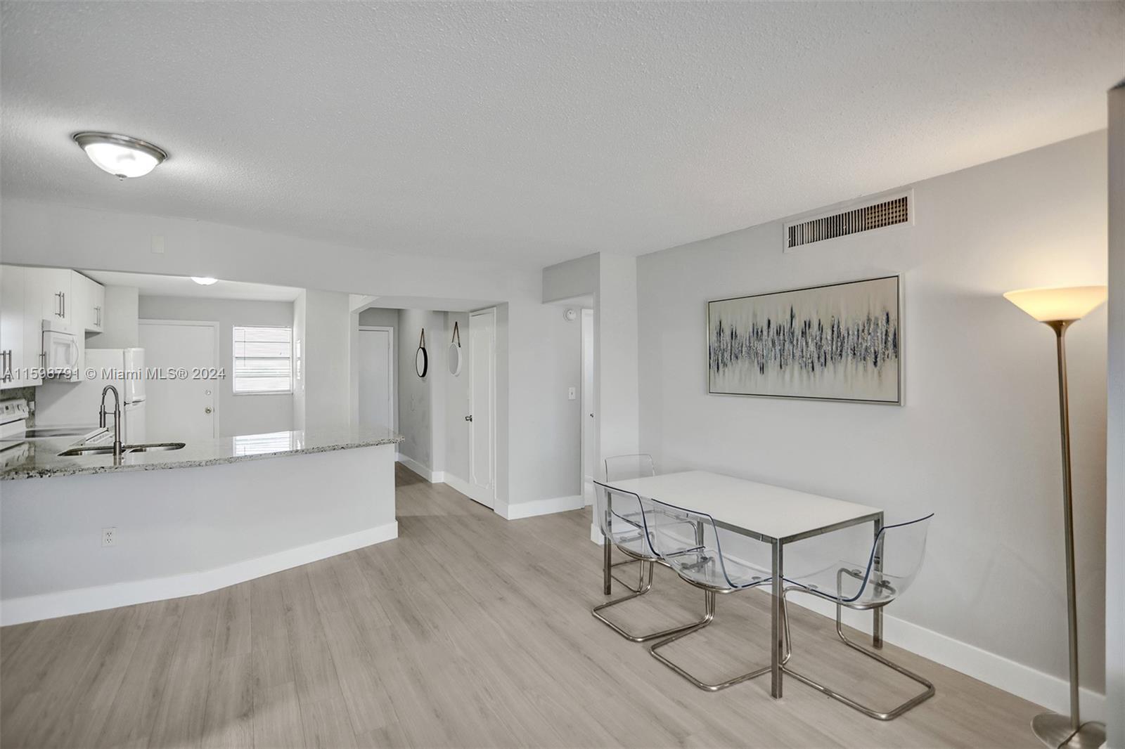 JADE WINDS GROUP - - Residential