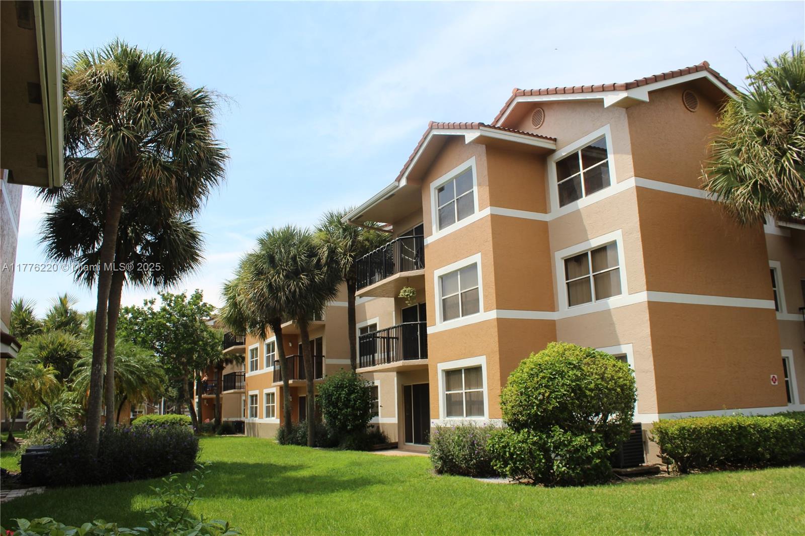EDGEWATER CONDO - Residential Lease