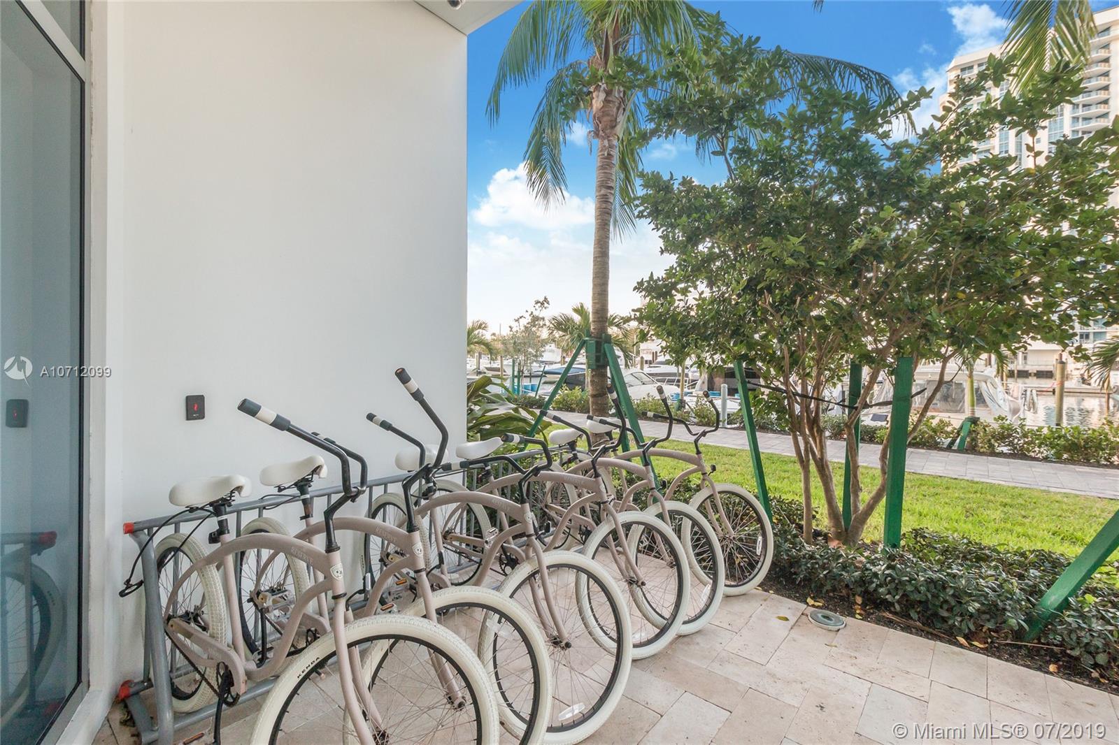 MARINA PALMS RESIDENCES S - Residential