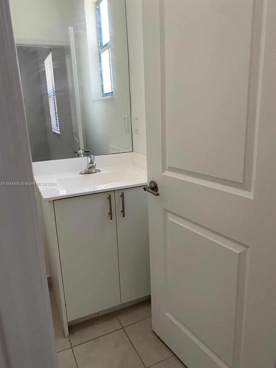 SIENA RESERVE SOUTH - Residential Lease