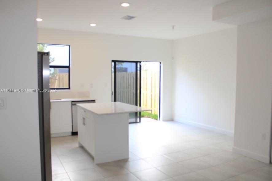 SIENA RESERVE SOUTH - Residential Lease