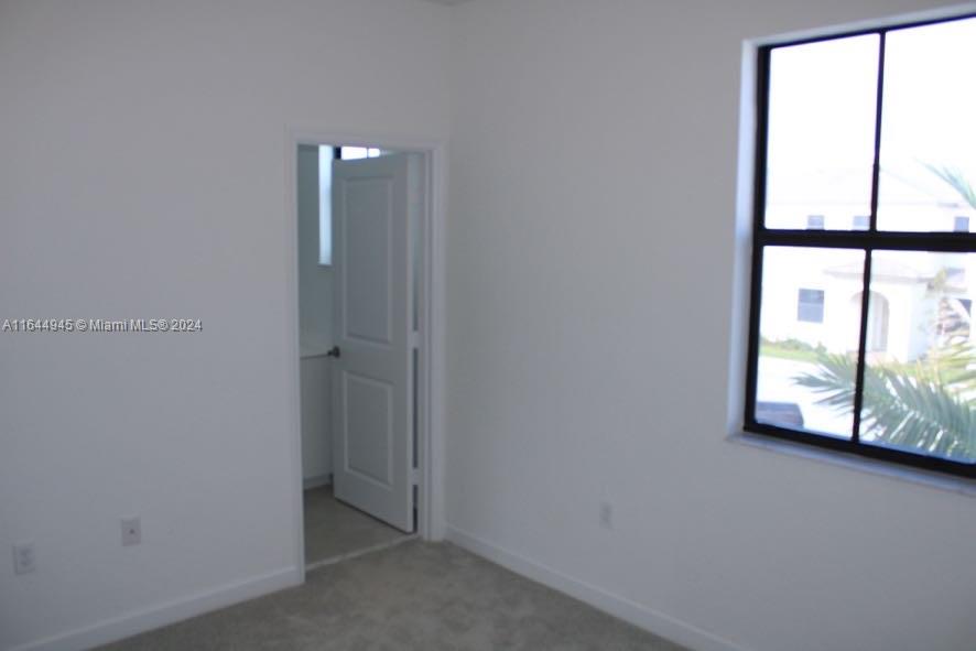 SIENA RESERVE SOUTH - Residential Lease