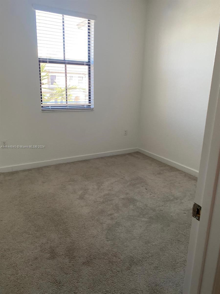 SIENA RESERVE SOUTH - Residential Lease