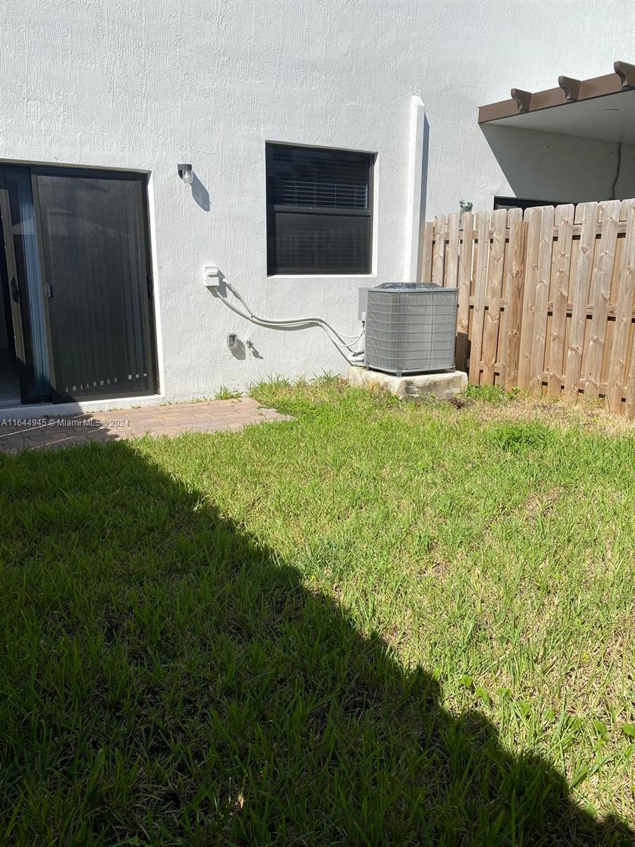 SIENA RESERVE SOUTH - Residential Lease