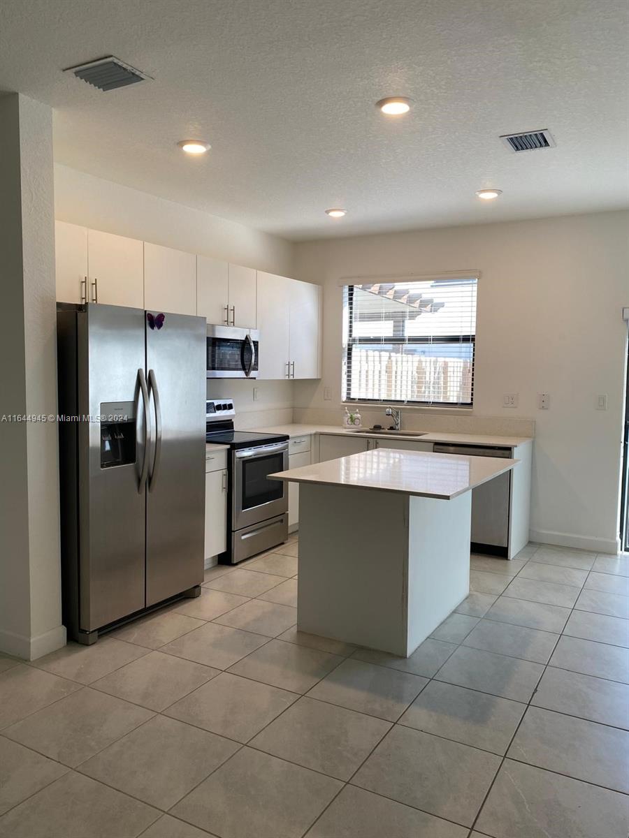 SIENA RESERVE SOUTH - Residential Lease