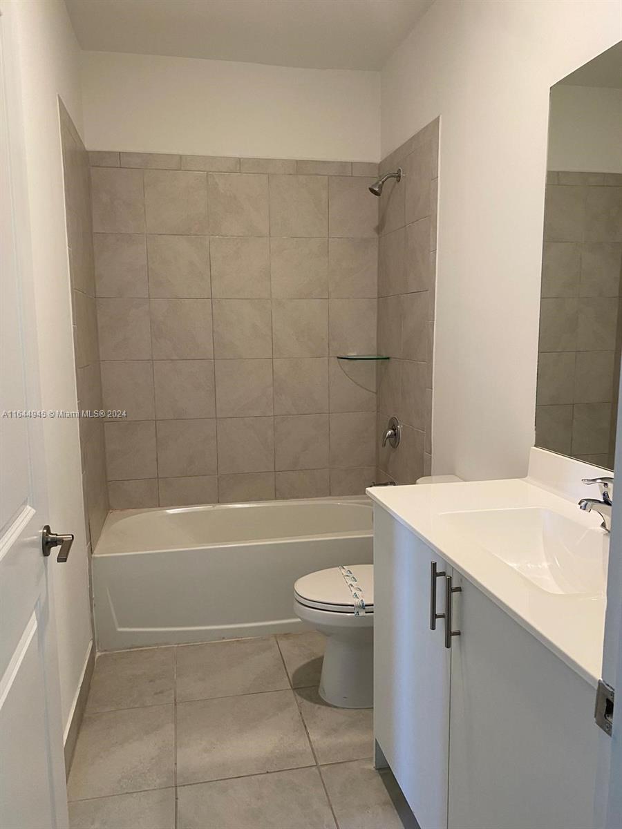 SIENA RESERVE SOUTH - Residential Lease