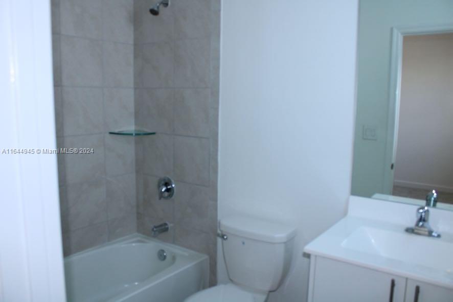 SIENA RESERVE SOUTH - Residential Lease