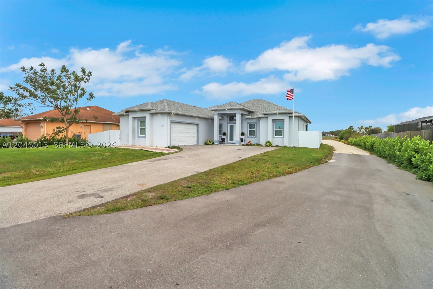 GOLDEN GATE ESTATES - Residential