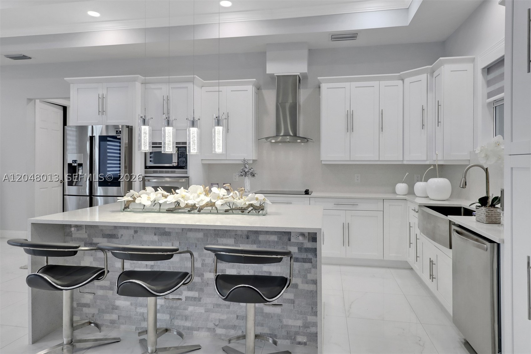 GOLDEN GATE ESTATES - Residential