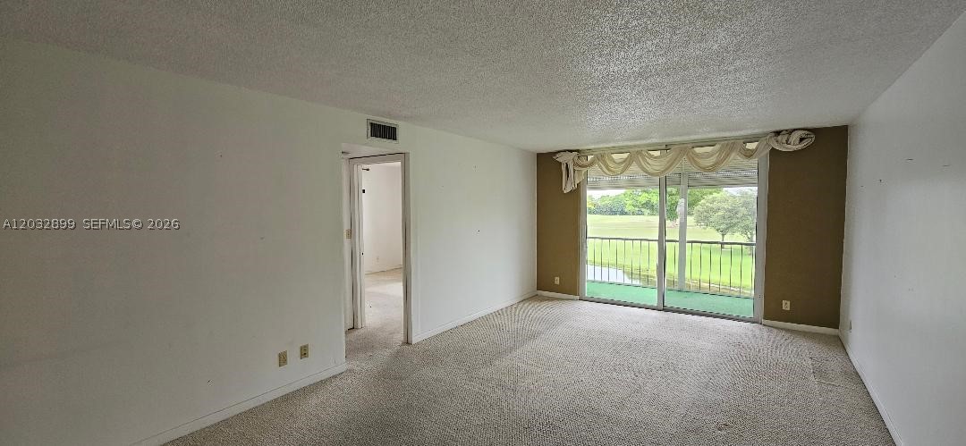 HOLLYBROOK GOLF AND - Residential