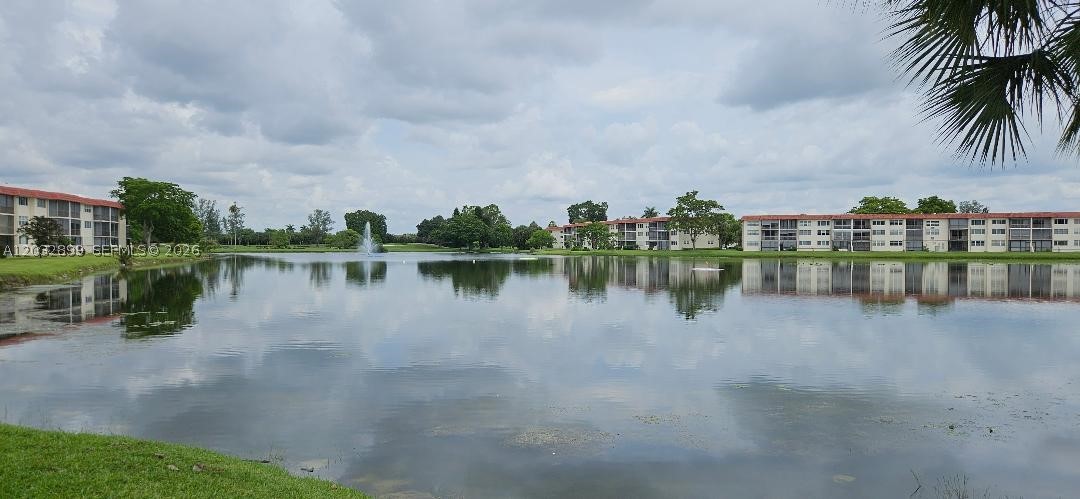 HOLLYBROOK GOLF AND - Residential