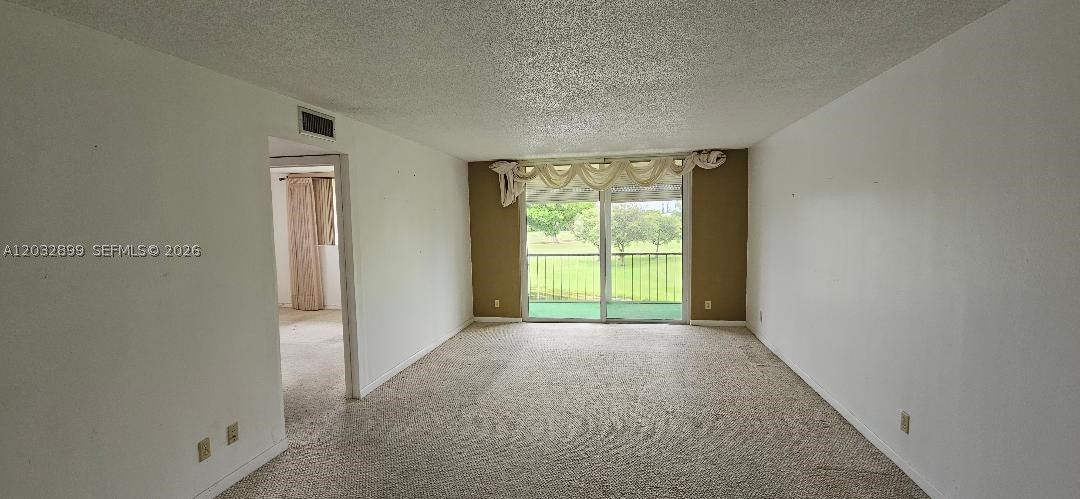 HOLLYBROOK GOLF AND - Residential