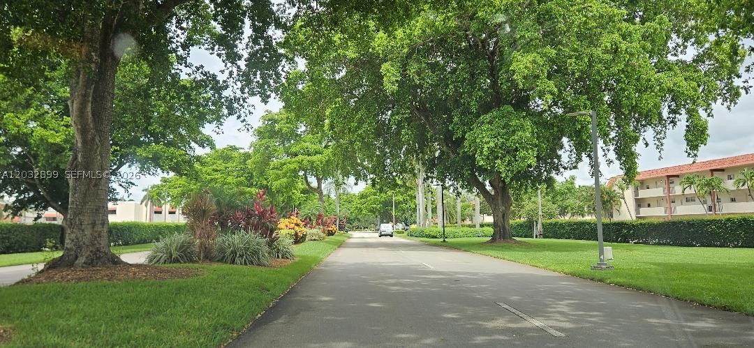 HOLLYBROOK GOLF AND - Residential