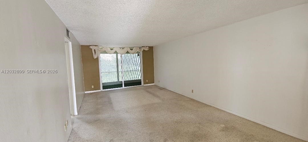 HOLLYBROOK GOLF AND - Residential