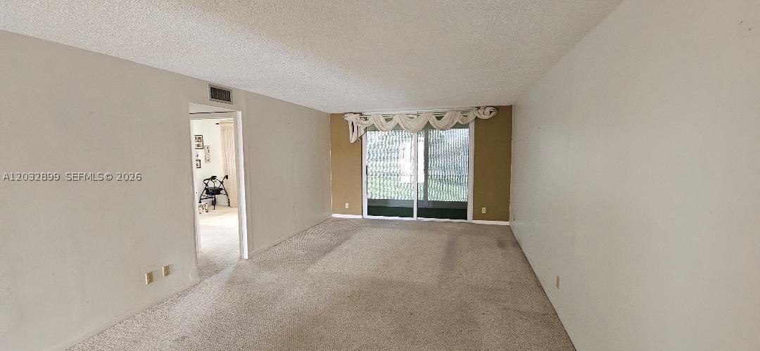 HOLLYBROOK GOLF AND - Residential