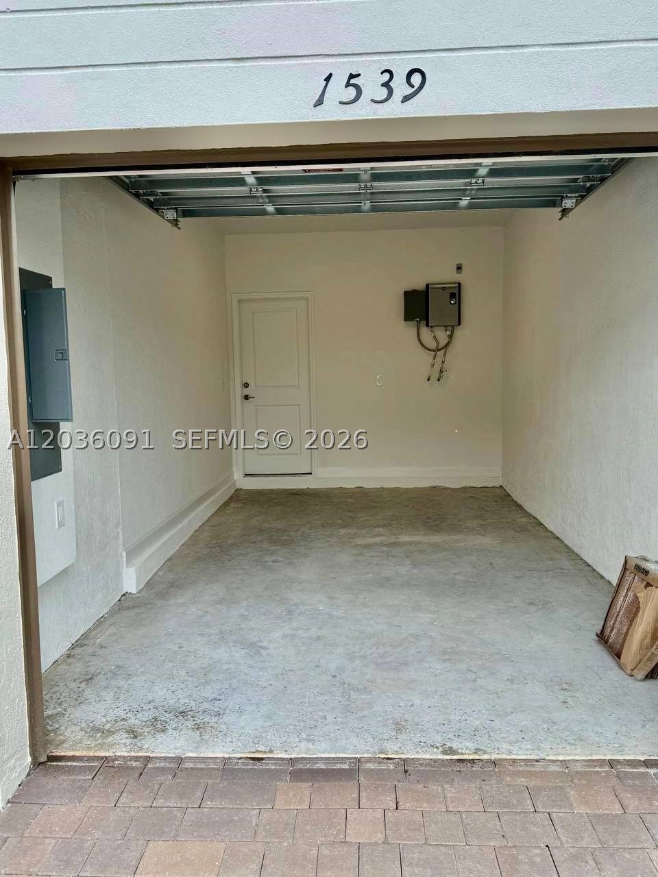 CENTURY PARK SQUARE NORTH - Residential Lease