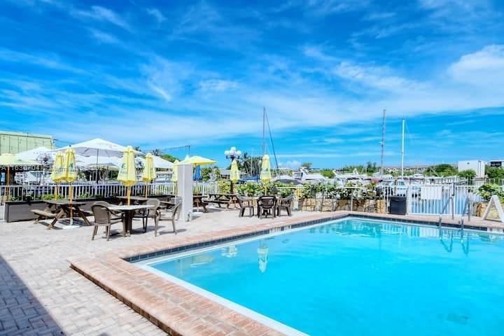 SARASOTA CAY CLUB CONDO - Residential