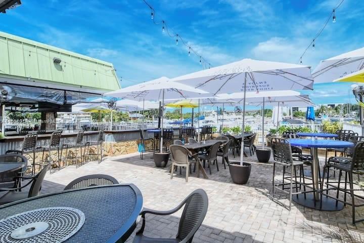 SARASOTA CAY CLUB CONDO - Residential