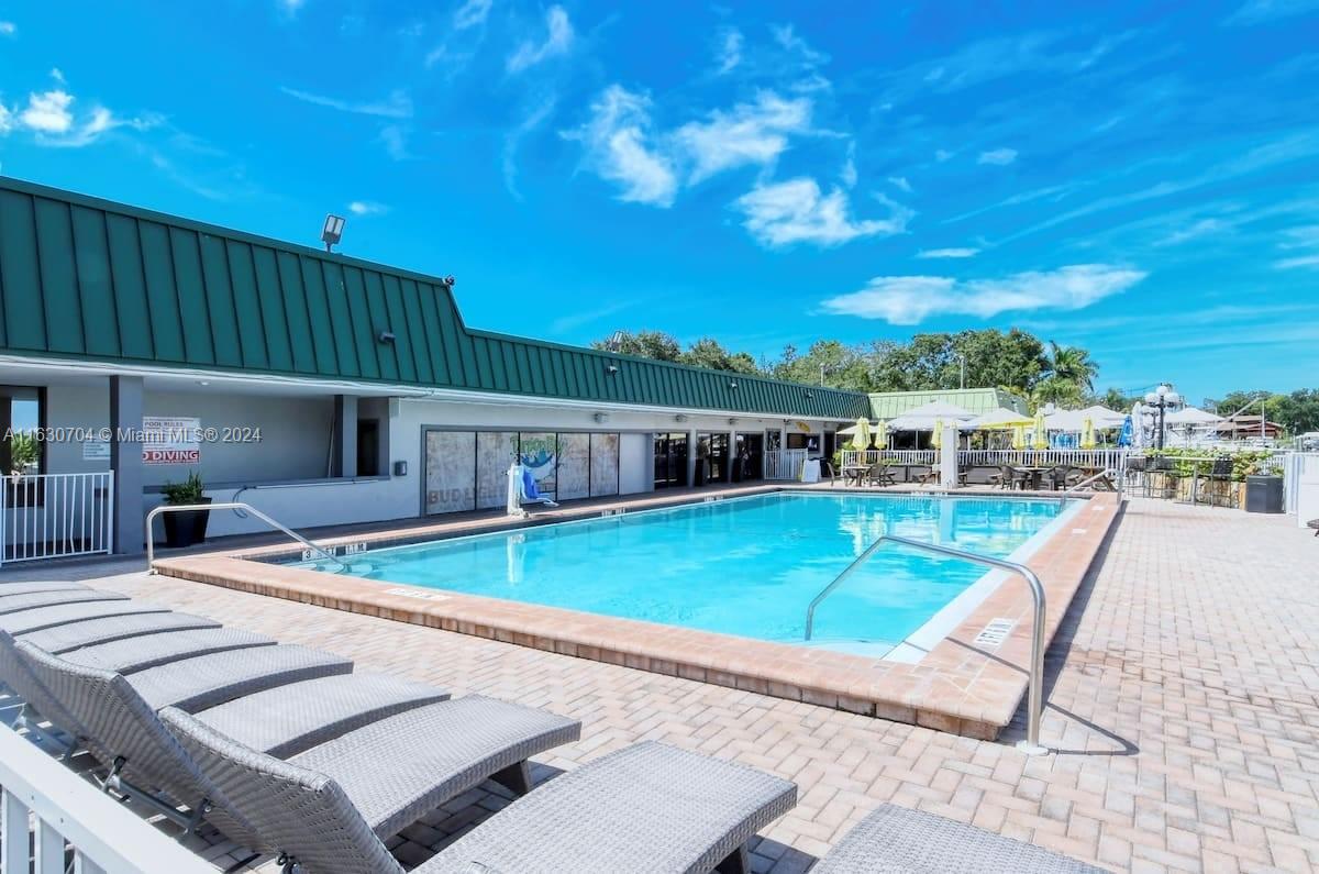 SARASOTA CAY CLUB CONDO - Residential